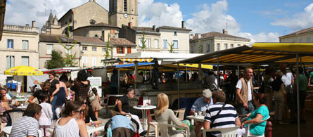 Place du marché animée